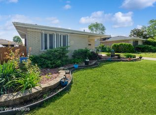 16461 George Dr, Oak Forest, IL