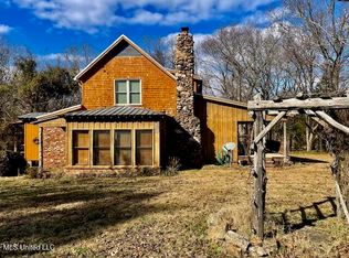 392 Sycamore Rd, Coldwater, MS 38618