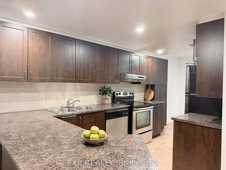 564 Chapman Mills Dr #B — Photo 4