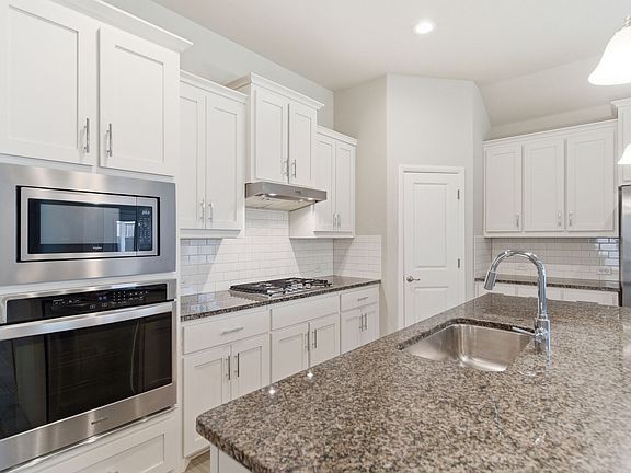 5th image of 1017 Almond St