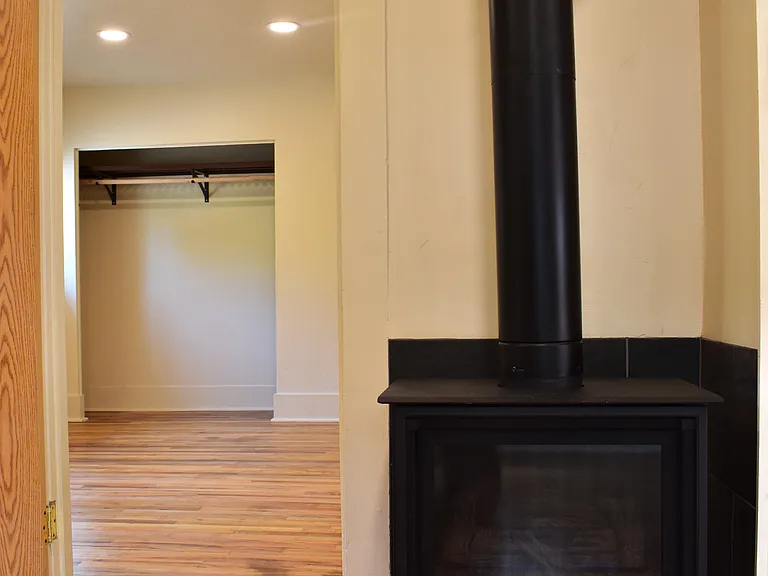602 Blaine St — Photo 5