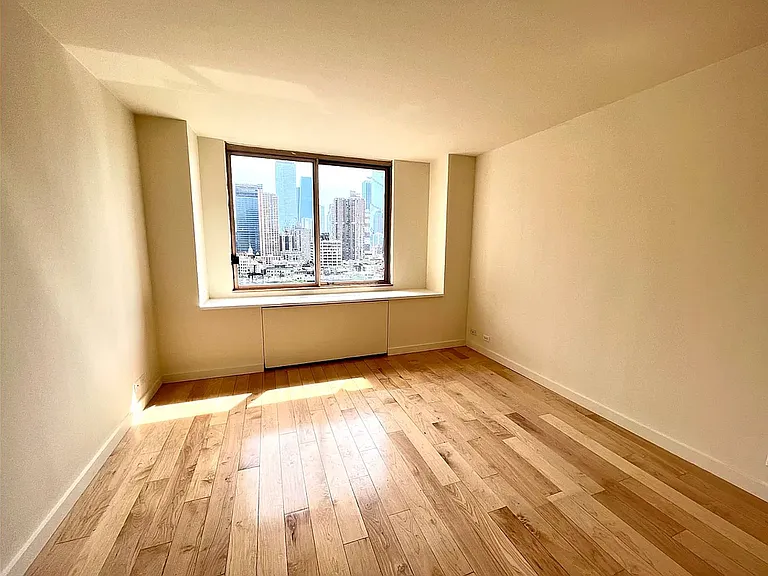350 W 50th St #15E — Photo 14