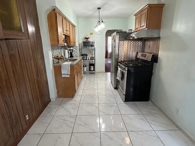 1823 Tomlinson Ave #1 — Photo 4