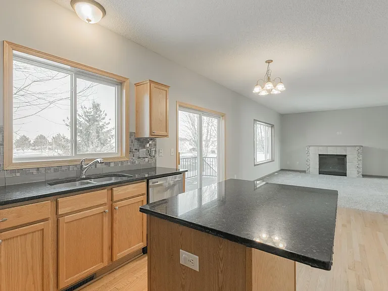 1760 Wyndam Dr — Photo 9
