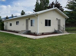 1601 Bryan St, Cove, OR 97824