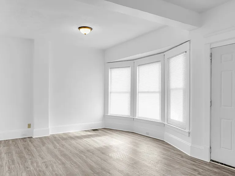 14601 Benwood Ave — Photo 6