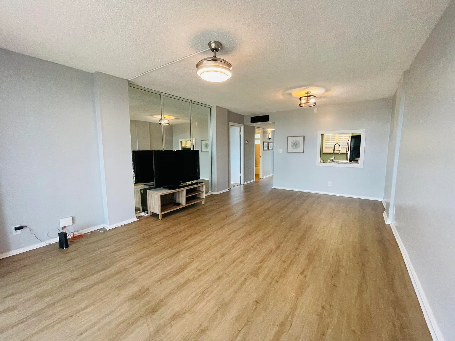 1 bed, 1.0 bath, 750 sqft, $1,700 — Photo 3
