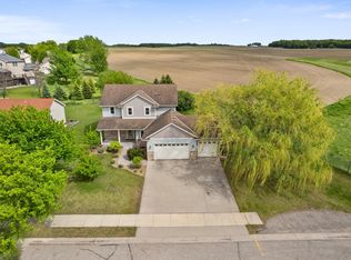 1141 Jasmine Ln, Jordan, MN 55352