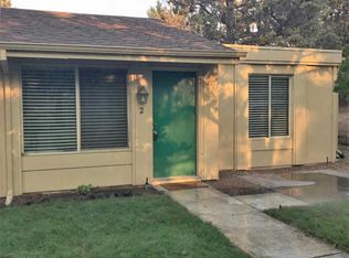 1700 NE Wells Acres Rd APT 2, Bend, OR 97701