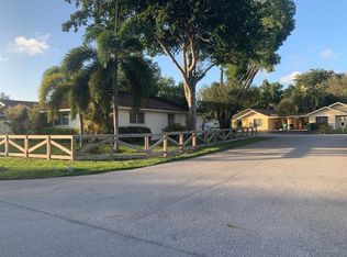 3677 W Forge Rd #42, Davie, FL 33328