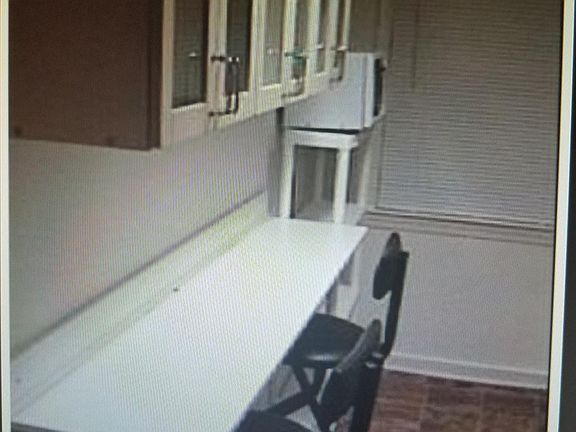 Kitchen comes with Barstools