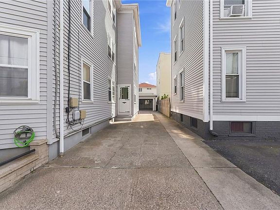 4th image of 16 Fales St