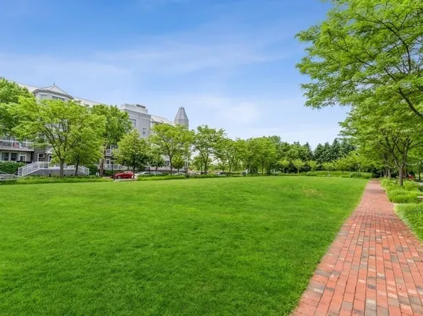 206 Shearwater Ct West image 19 of 26