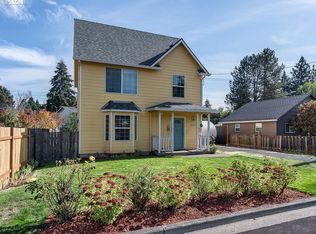 890 NE 4th Ave, Hillsboro, OR