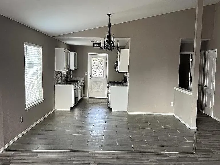 3249 Mike Godwin Dr — Photo 2
