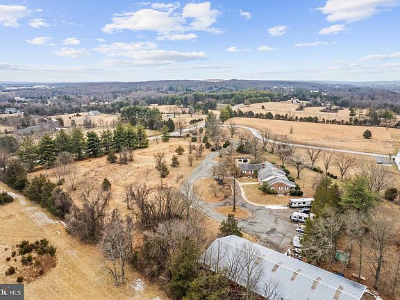 4th image of 20043 Gleedsville Rd