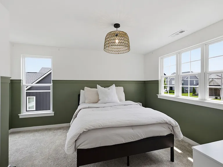 7628 Delancey Dr — Photo 24