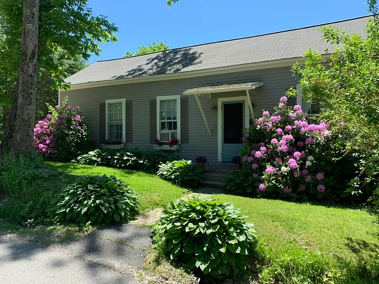 3 Hall St — Photo 3