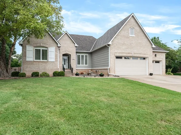 1272 N Hickory Creek Ct, Wichita, KS 67235