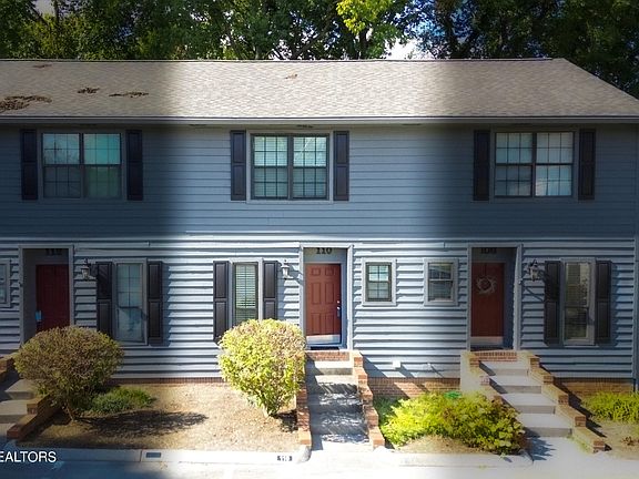 2nd image of 110 Lansdowne Dr