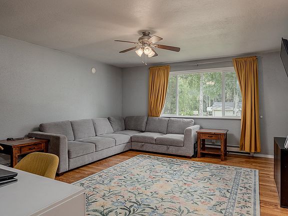 4th image of 936 Ridgetop Rd
