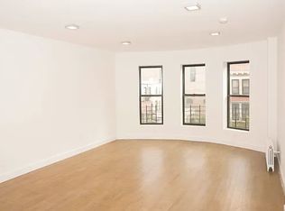537 8th St APT 1L, Brooklyn, NY 11215