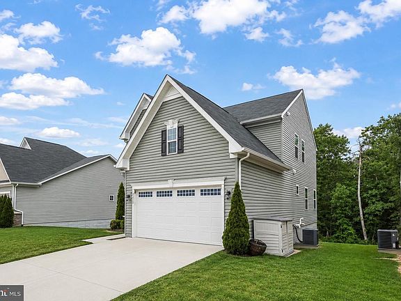 2nd image of 9210 Wood Creek Cir