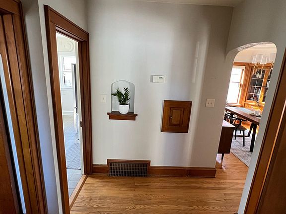 5th image of 2248 N Lefeber Ave