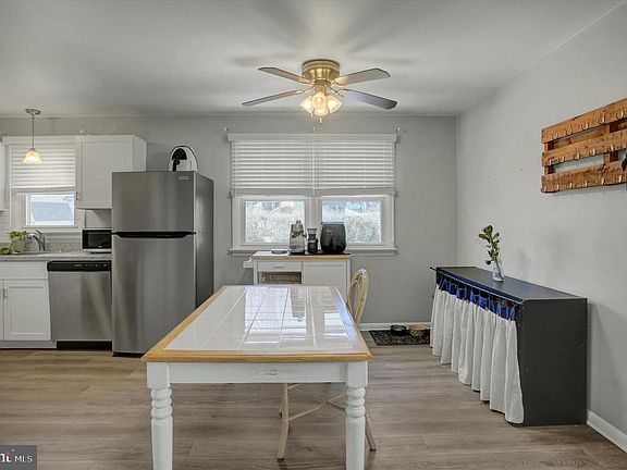 4th image of 340 Ridge Ave