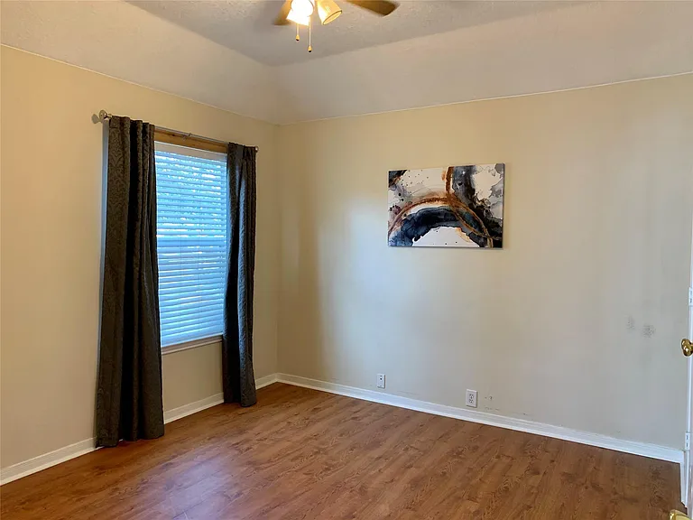 11218 Timbertree Ln — Photo 26
