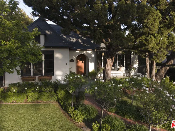 2420 Catherine Rd, Altadena, CA 91001