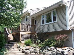 341 Strawridge Rd, Shawangunk, NY 12589