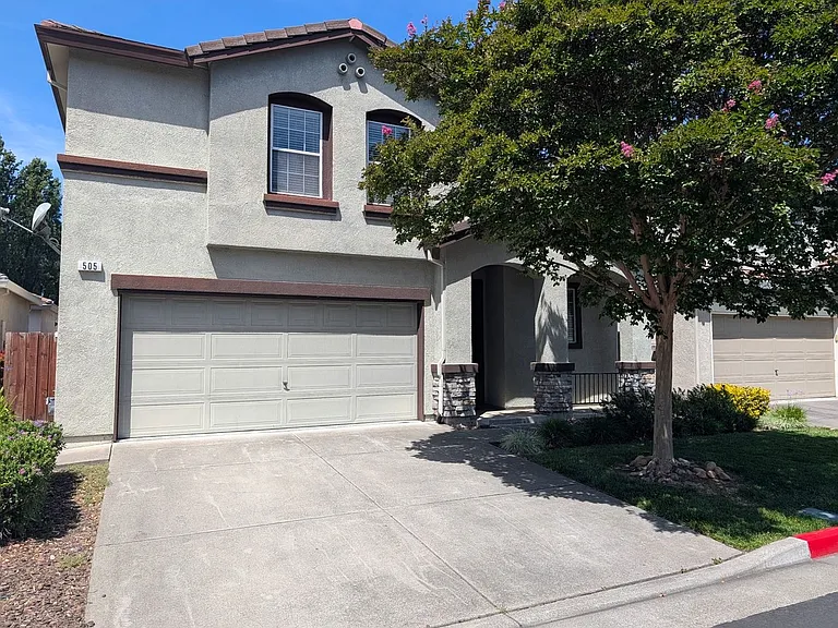 505 Diamond Creek Ct — Photo 1