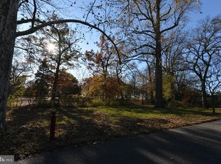 90 Buttonwood Rd, National Park, NJ 08063