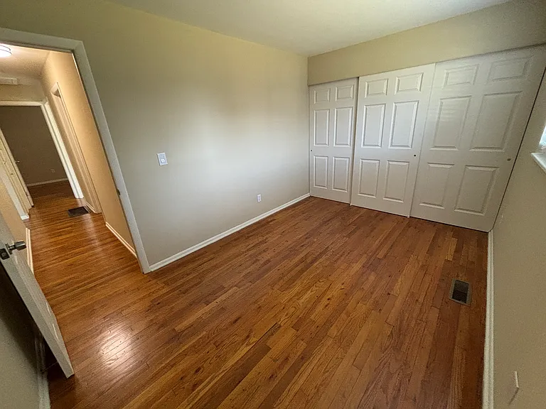 3912 La Rosa Dr — Photo 18