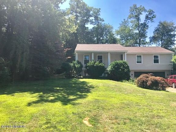 2nd image of 5242 Crooked Pine Dr SW