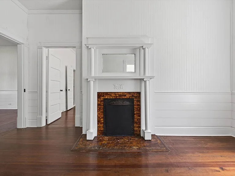 132 S McPherson St — Photo 10