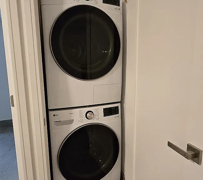 310 Park Ave #1 — Photo 6