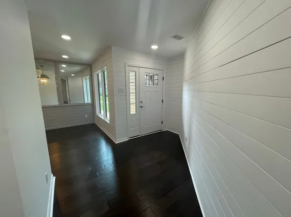 5 Parma Dr, Daphne, AL 36526