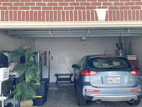 2nd image of 1307 Carefree Dr
