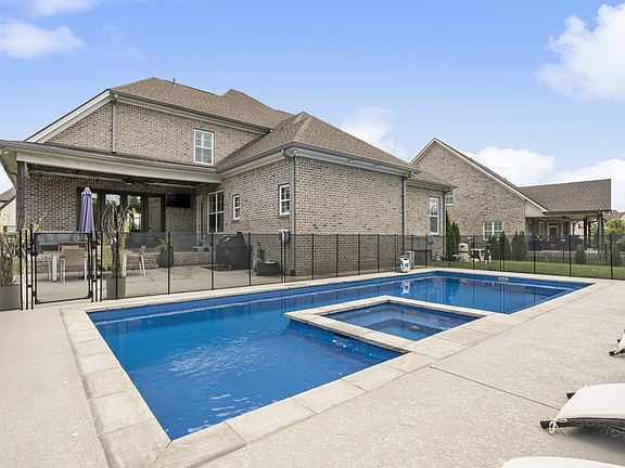 4th image of 2057 Autumn Ridge Way