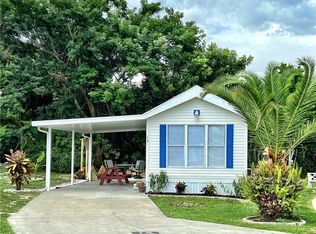 14 Shoreline Ct #M, Lake Placid, FL 33852