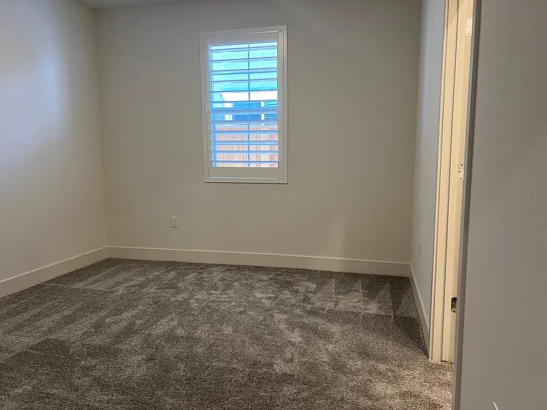5256 Ironwood Ave — Photo 14