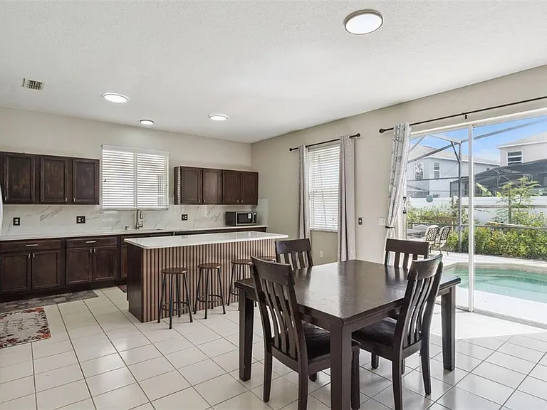 1002 Belvoir Dr — Photo 9