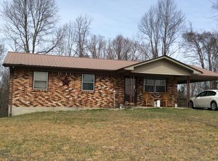 555 Strunk Ridge Rd, Whitley City, KY 42653