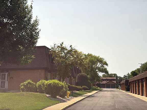4th image of 3238 Chestnut Dr
