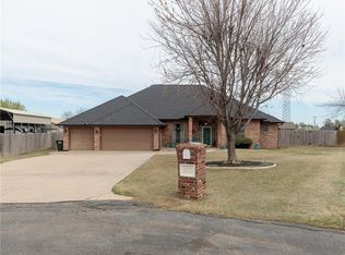 905 Putter Pl, Edmond, OK 73025
