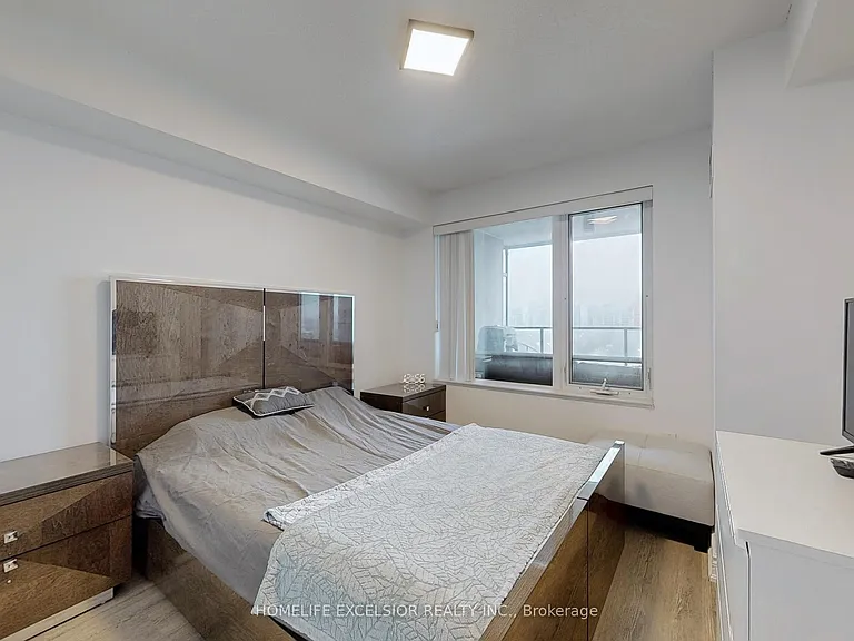 273 S Park Rd #1018 — Photo 10