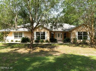 141 Round Lake Cir, Palatka, FL 32177