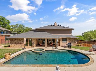 2104 Hillridge Ct, Arlington, TX 76012